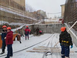 Разработка котлована, работы в подземной части здания