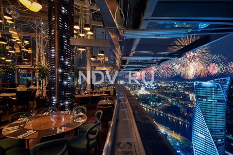 Облепиха с марципаном, фермерские овощи и чемодан без ручки. Топ лучших ресторанов для 8 марта