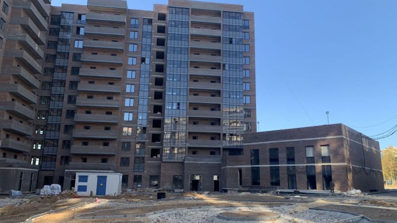 На шаг ближе к новоселью: в ЖК «Космос» активно ведутся отделочные работы МОП