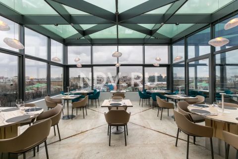 Облепиха с марципаном, фермерские овощи и чемодан без ручки. Топ лучших ресторанов для 8 марта