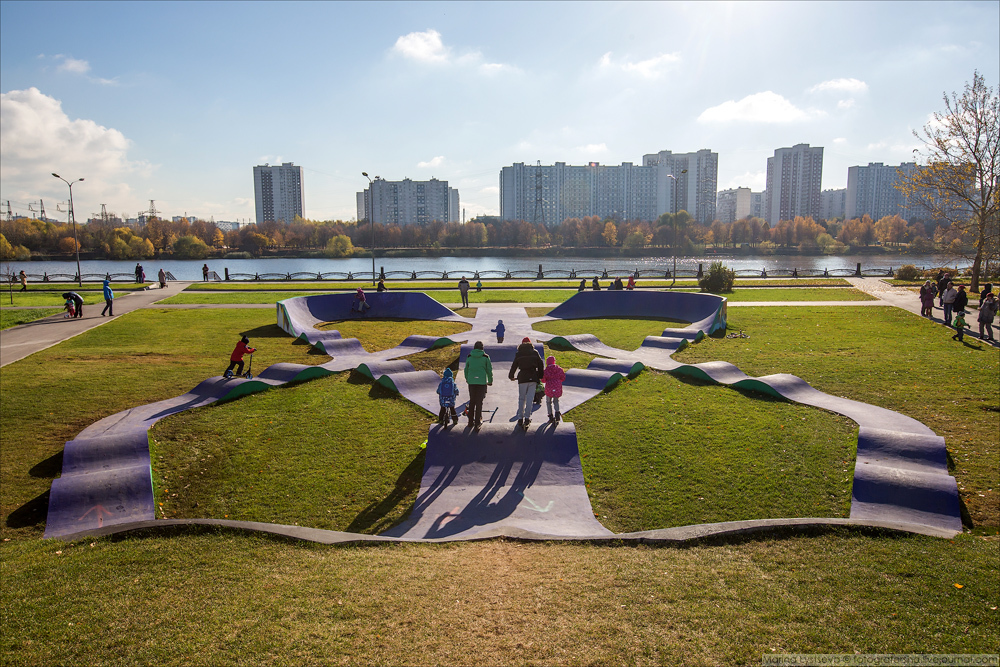 Парк 850 летия Москвы спортивная площадка