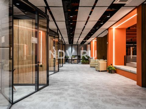 Искусство продаж: самые необычные офисы жилых комплексов